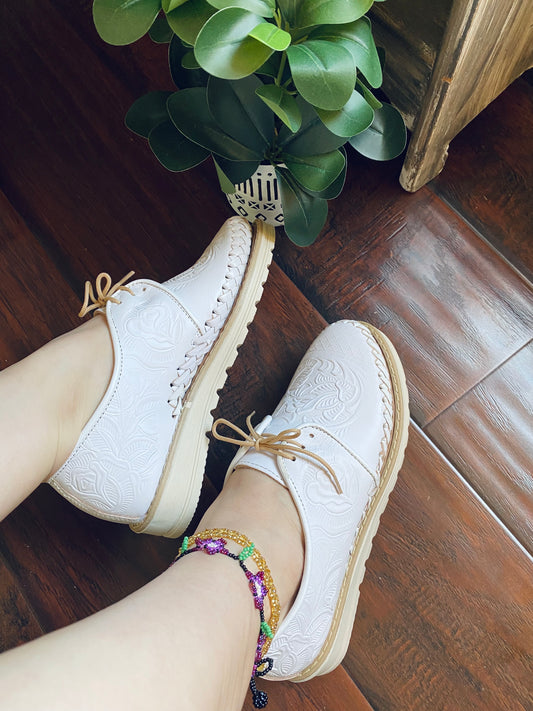 Eva Loafer White