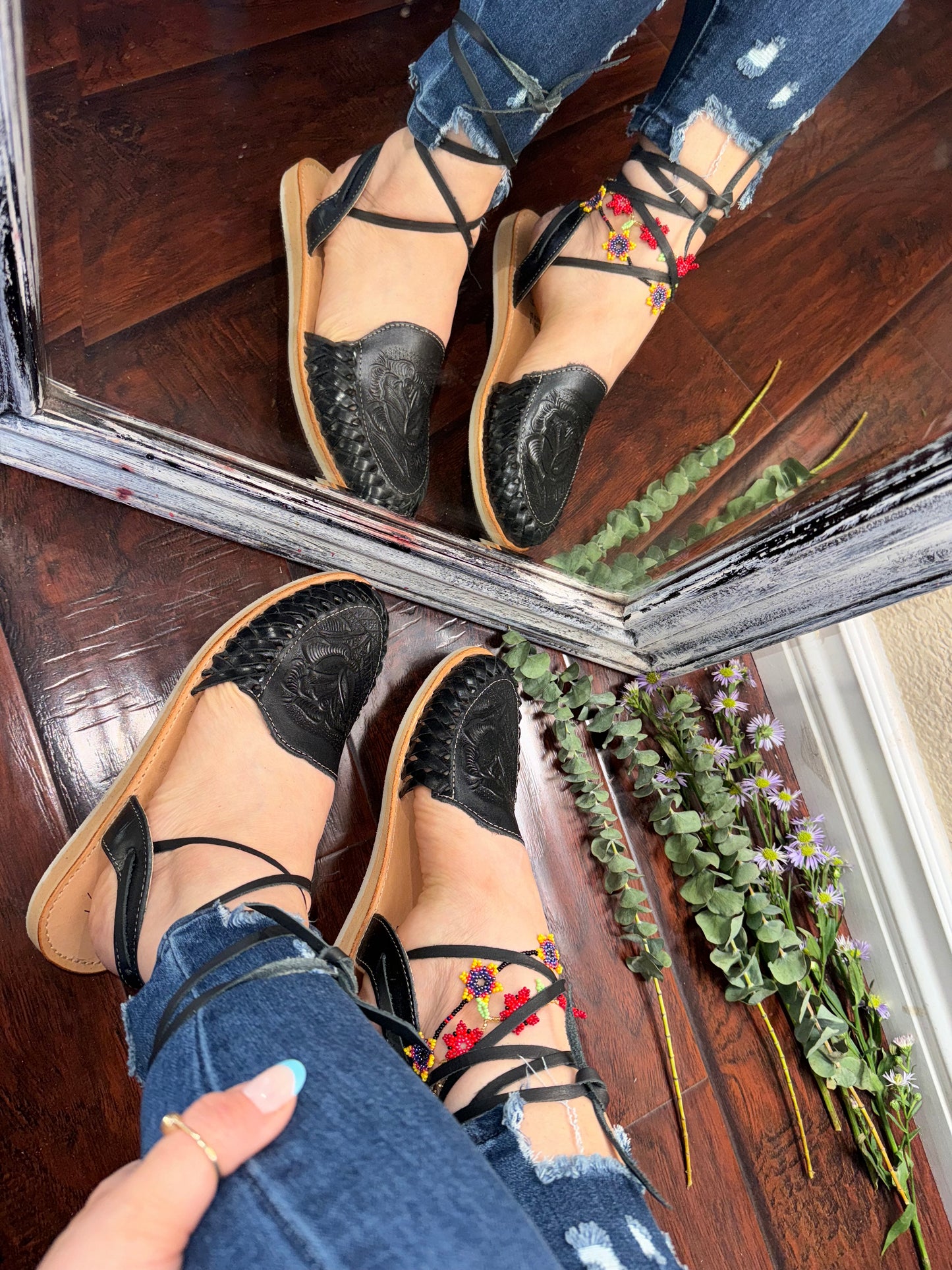 Perla Lace Up Black