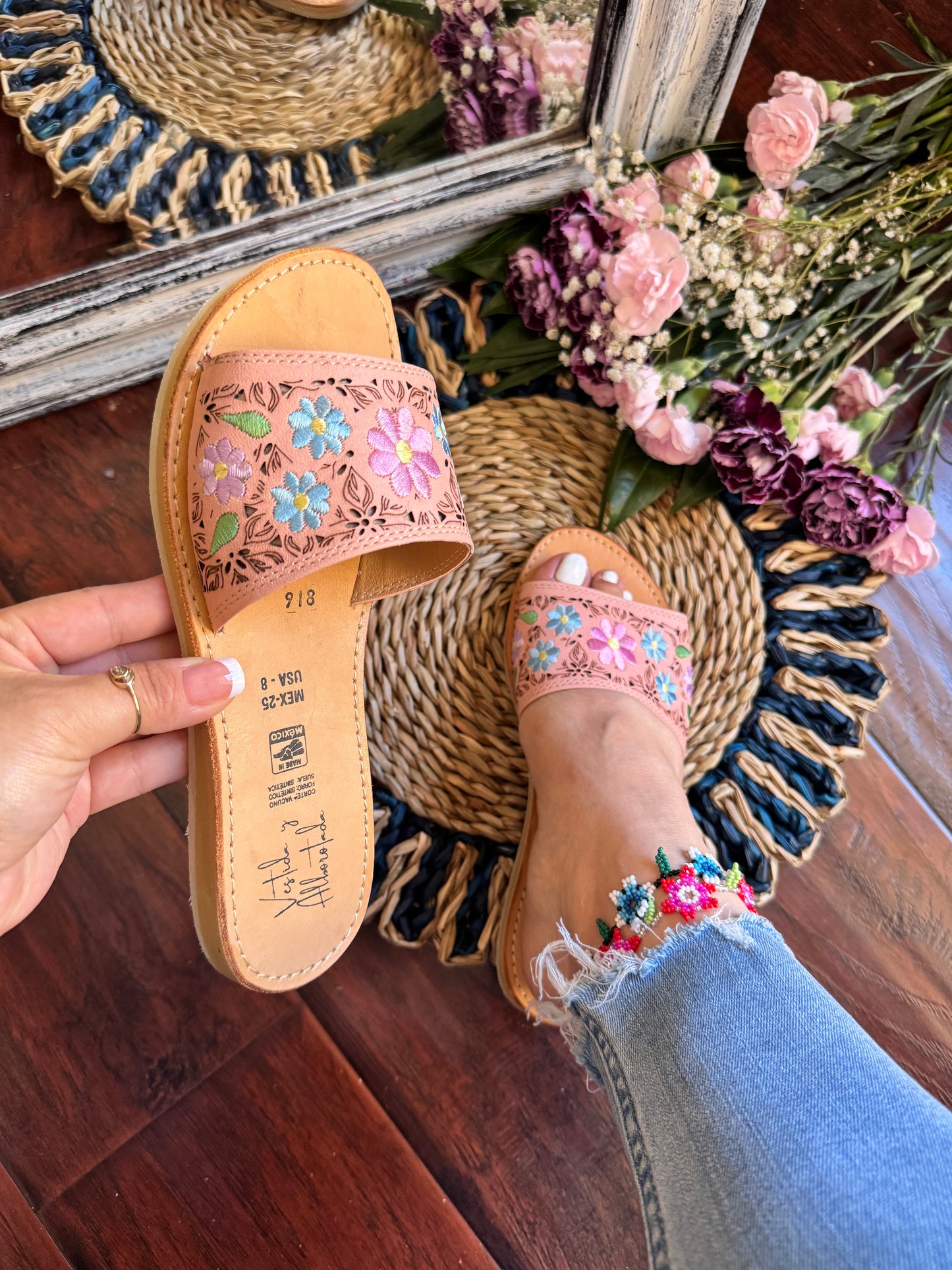 Aitana pink