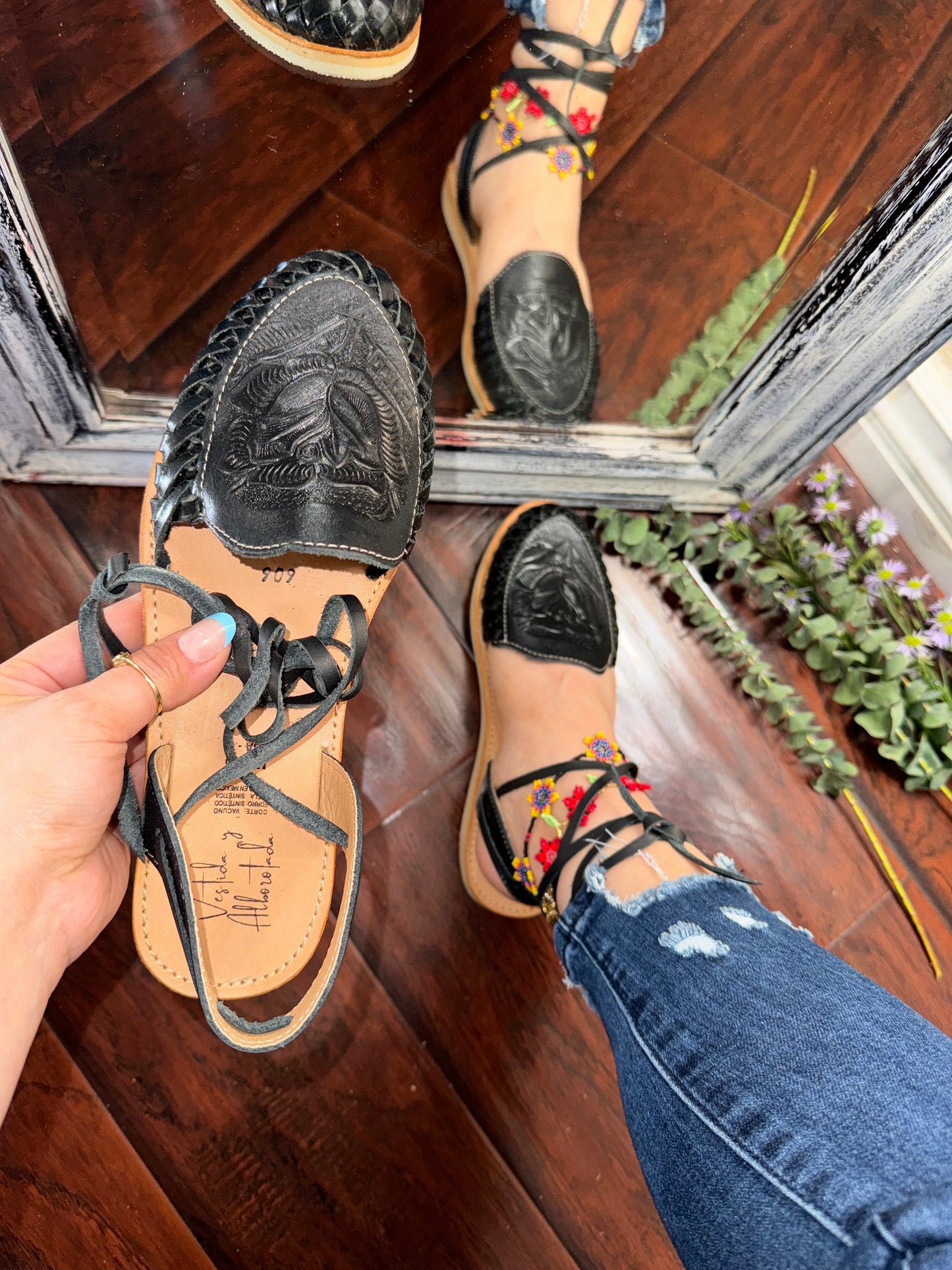 Perla Lace Up Black