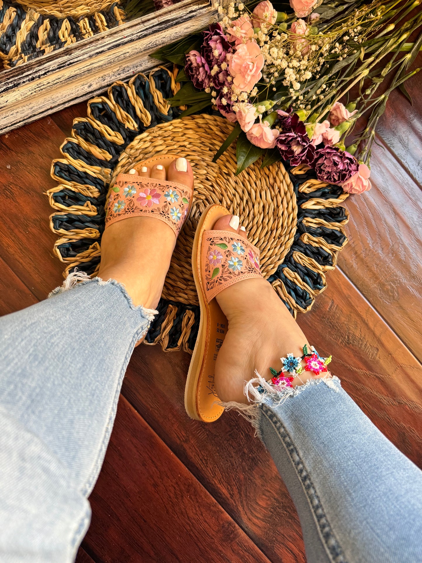 Aitana pink