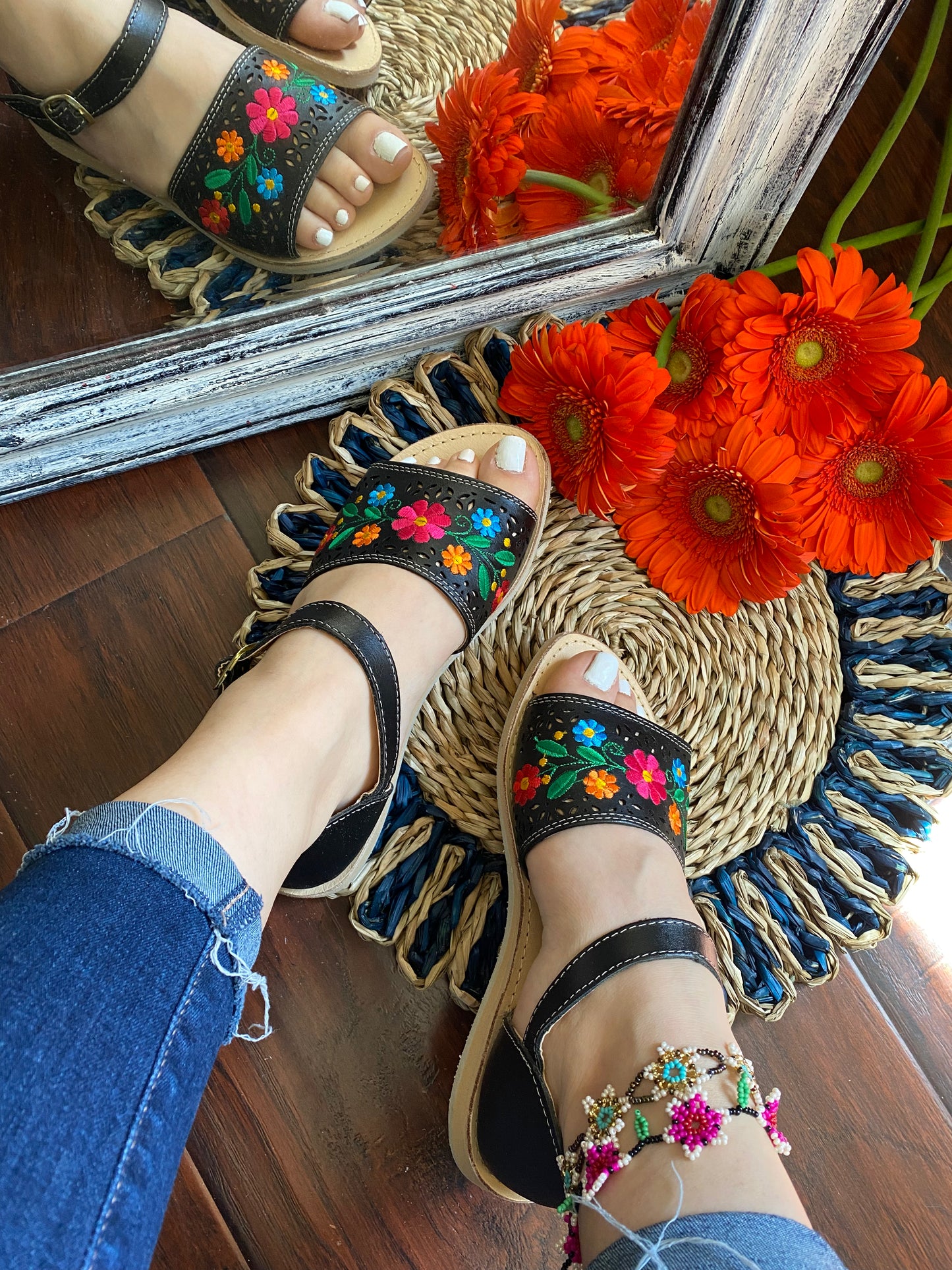Paola Buckle Black