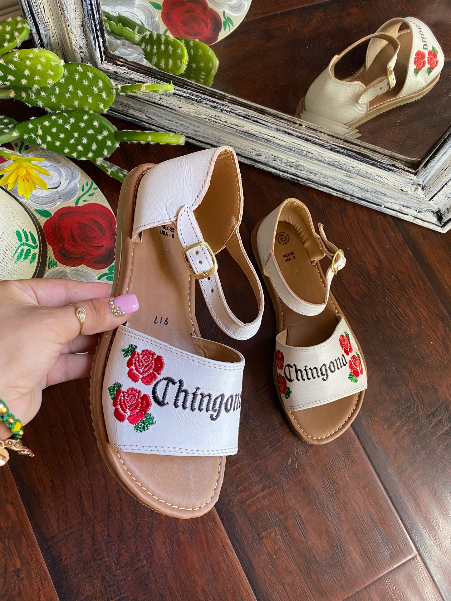Chingona buckle
