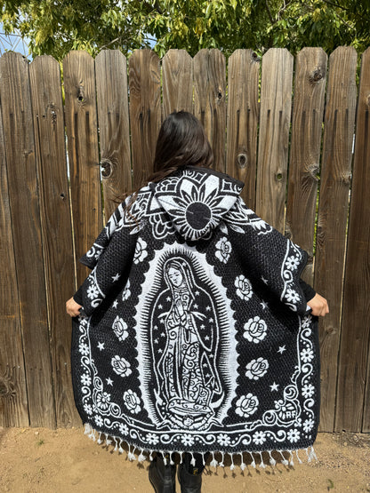 Virgen Poncho Afelpado Black