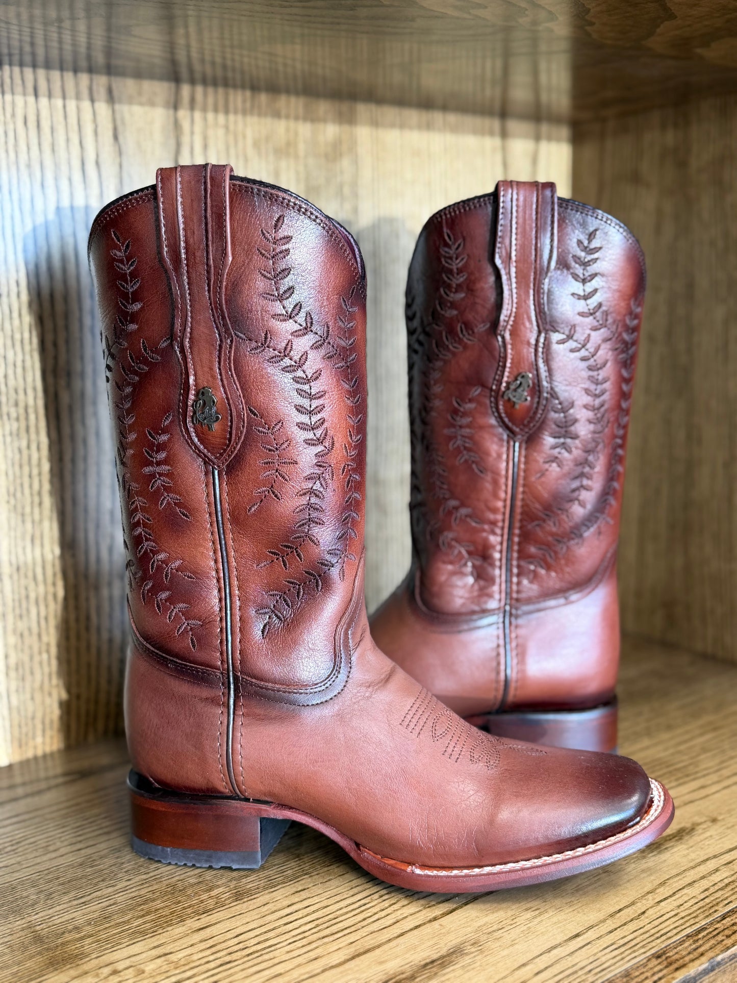 Iris- Boots