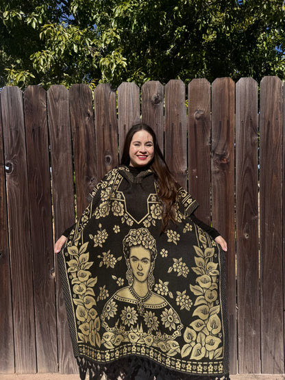 Frida Poncho