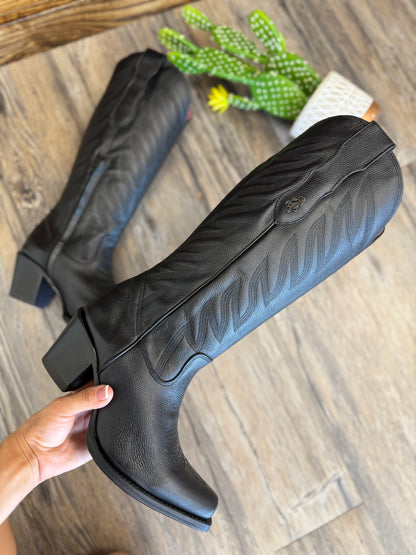 Victoria  Black Boots- Heel