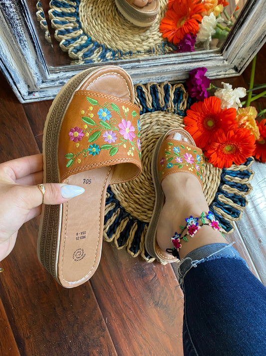 Lindita Sandal Tan